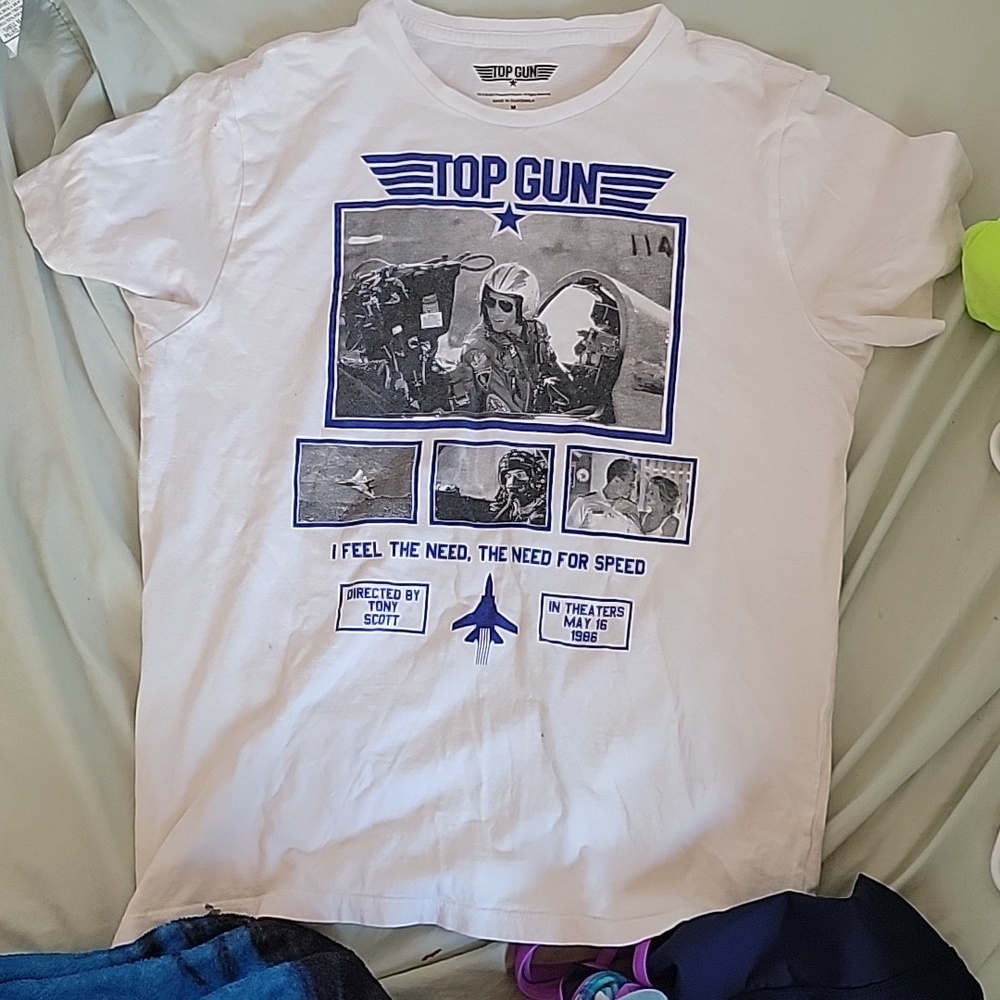 Vintage top gun shirt white with blue and black and white pictures